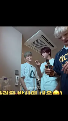 mark be like:walau gjadi dimasakin,setidak nya di suapin🤭☝🏻#markhyuck #markhyuckist #mahae #markhaechan #fyp4u 