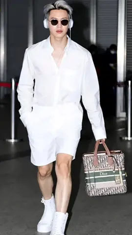 Jimin X Dior 😎 #jimin #jiminbts #jiminbtsedit #jiminai #fyp 