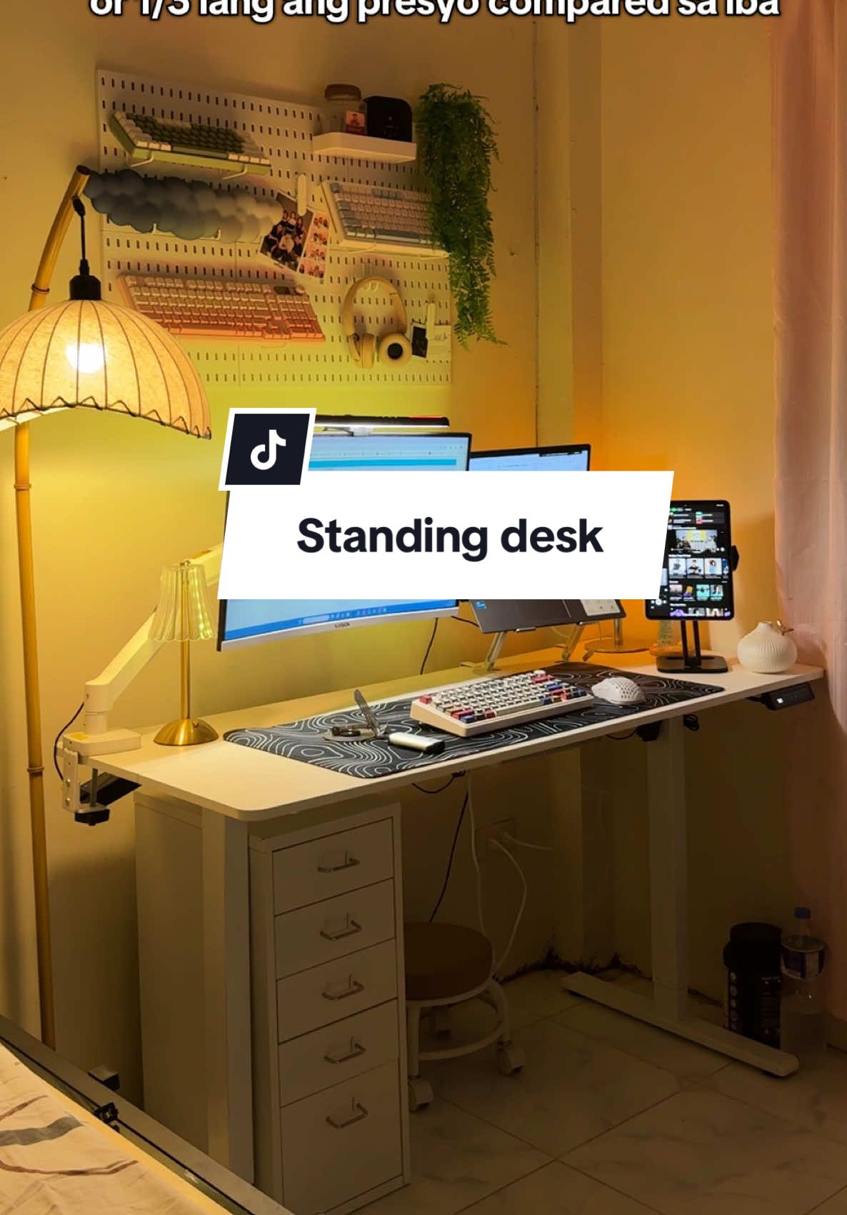 Mura lang pala sana noon ko pa binili 😭 laki ng improvement sa productivity ko at di na 8hrs na nakaupo habang nagwowork jusq sakit sa pwet non beh 🤣 #standingtable #standingdesk #risingdesk #electrictable #wfhsetup 