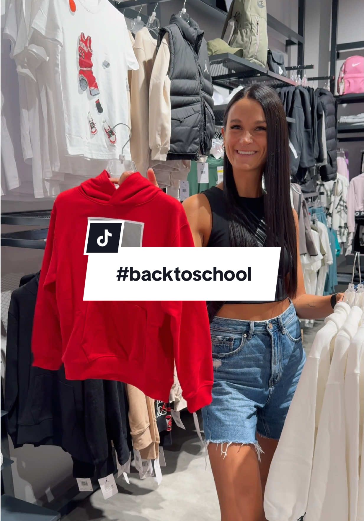 DZSENNI10 - ne hagyd ki te sem! 🛍️🛒  #backtoschool #sportvision #sportvisionhungary #outfitinspo #outfitinspiration 