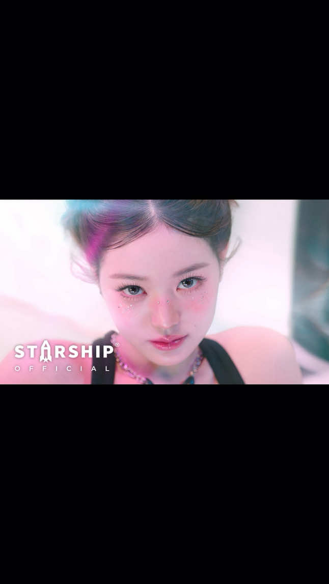 IVE THE 4th EP < 𝐈𝐕𝐄 𝐒𝐄𝐂𝐑𝐄𝐓 > 'XOXZ' MV https://youtu.be/B1ShLiq3EVc #IVE #아이브   #IVE_SECRET  #XOXZ #IVE_XOXZ