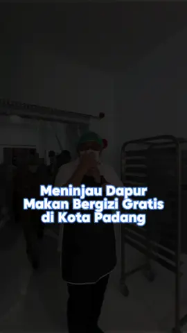 Sebagai Anggota DPR RI Fraksi Partai Gerindra @fraksipartaigerindra, di dampingi Wakil Walikota Padang @maigus_nasir, kami telah meninjau Satuan Pelayanan Pemenuhan Gizi (SPPG) Purus V, Kecamatan Padang Barat. Kami meminta agar pemilik SPPG memberdayakan masyarakat sekitar sebagai karyawannya. Termasuk melibatkan masyarakat setempat sebagai pemasok bahan-bahan MBG. Tujuannya agar ekonomi sekitar ikut berdampak. Ini merupakan bukti nyata Program Kerja Pemerintah Presiden Prabowo @prabowo yang fokus terhadap pendidikan dan gizi anak anak Indonesia. Kami ucapkan terimakasih kepada Bapak Presiden Prabowo @prabowo atas dukungan penuh beliau terhadap pendidikan dan gizi khusunya kepada anak anak yang ada di Sumatera Barat. #AndreRosiade #Gerindra