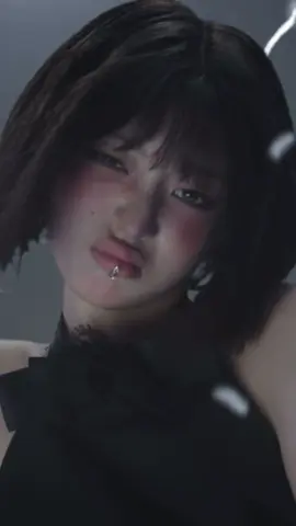 レイちゃんカッコよすぎるしボブ似合ってる #IVE#レイ#xoxz #MV#新曲