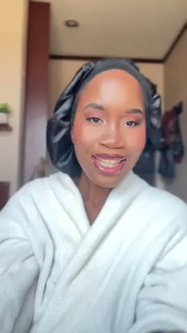Practice Practice Practice 🤏🏽 ❤️ I’ll keep telling you 💕 #makeuptutorial #makeupideas #makeuphacks #makeuphack #beginnermakeup 
