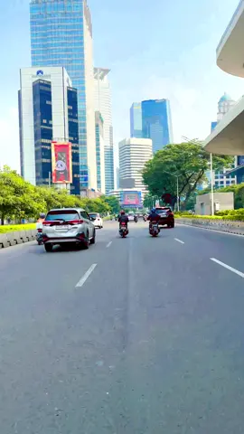 Vibes Jakarta siang hari☀️🌤️⛅️ #vibesjakarta #sianghari #story #viralvideo #storytime 