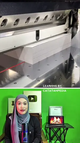 Sistem Keamanan Mesin Pemotong Kertas Super Tajam