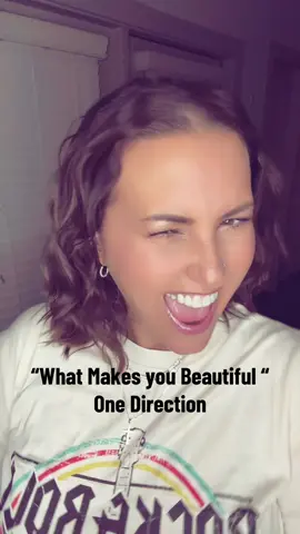 I can’t lie… One Direction had some adorable BOPS. ☺️ Let’s do a little dance. #popmusic #boyband #00s #xennial #millennial 