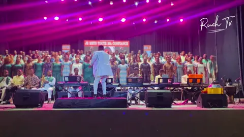 Je mets toute ma confiance en toi mon Seigneur ✝️🤍 #isaacdogbo #togolais228🇹🇬 #chorale #friendship #masschoir @GAM @Kelkoobright @Luna La Queen🫅🏽💧💦 @abi~gael🎶🌸✨❤️‍🔥 @Amazing Voice Togo @20 ans chant choral🇹🇬 @mlle- lodie🧿👑 @CHOEUR MAYER TG @choeurdenyigba @♥️Chœur de l’Unité Togolaise🎼 @Groupe Artistique Gloria 