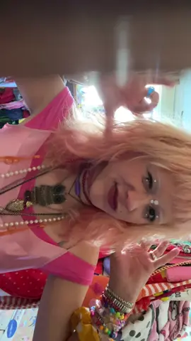 Different 😼#funkyfashion #fyp #wlw #colourfulfashion #maximalism 