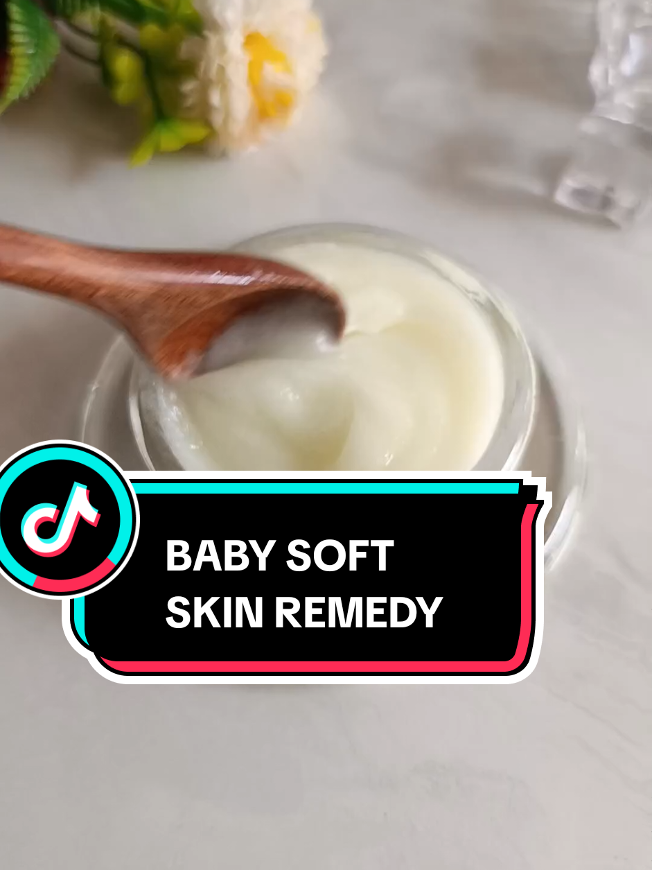 Baby oil and Vaseline jelly for baby soft skin. #skin #skincare #softskin #vaselineforskin #naturalskincare 