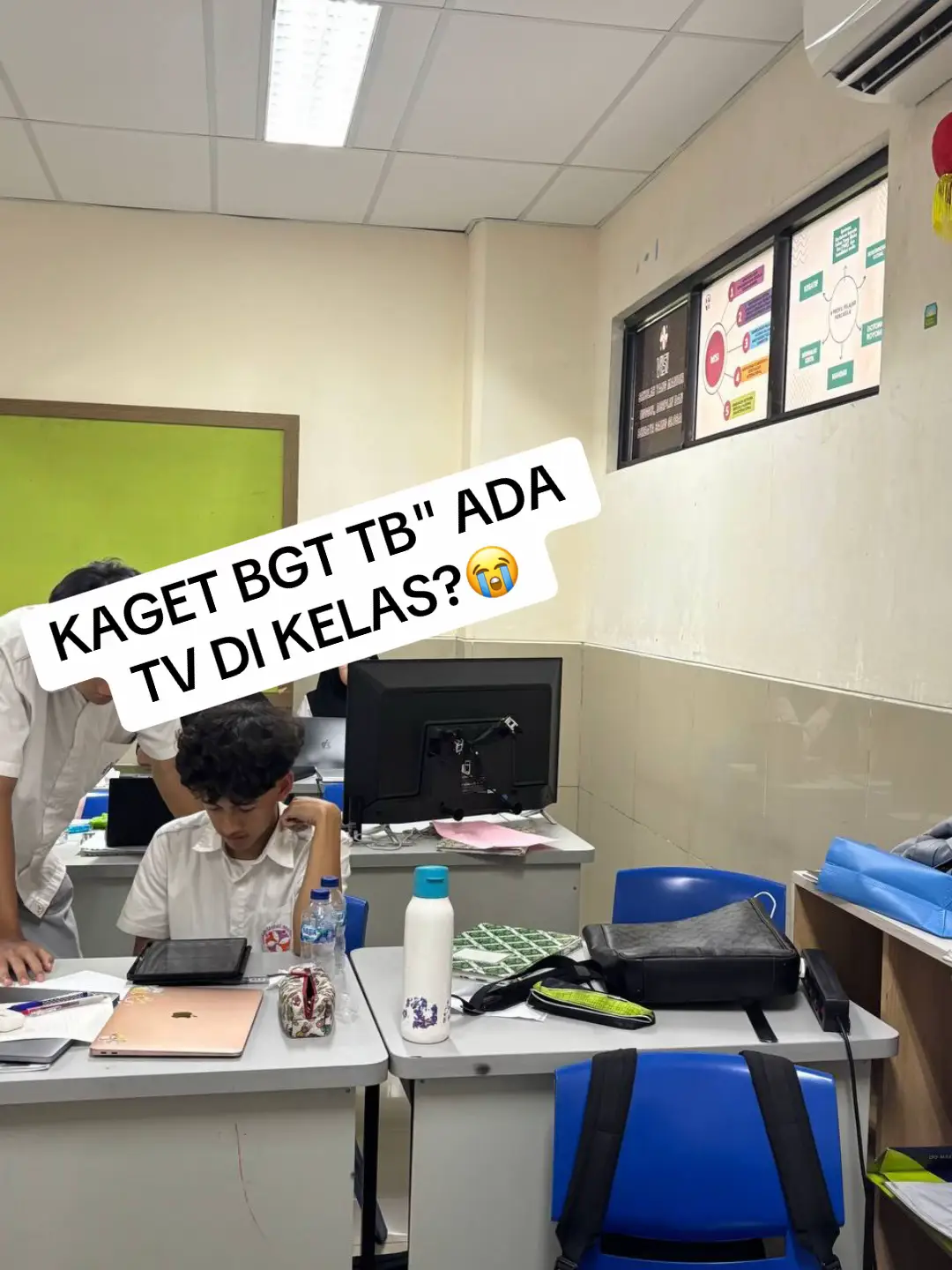 kasih aba aba kalau udah siap~~ kamu tau kan ini lagu siapa? iya! siapa lagi kalo bukan naykilla, tenxi, jemsi. mau ngerasain lagu ini secara langsung? yuk nonton di GLENOVARE ✨ skuy kesini @Gloricup & Glenovare 2025  fyp pls (desperate)