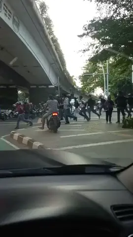 Sikaaaaatttt.. #demodpr #viralvideo #viraltiktok #turunaksi 