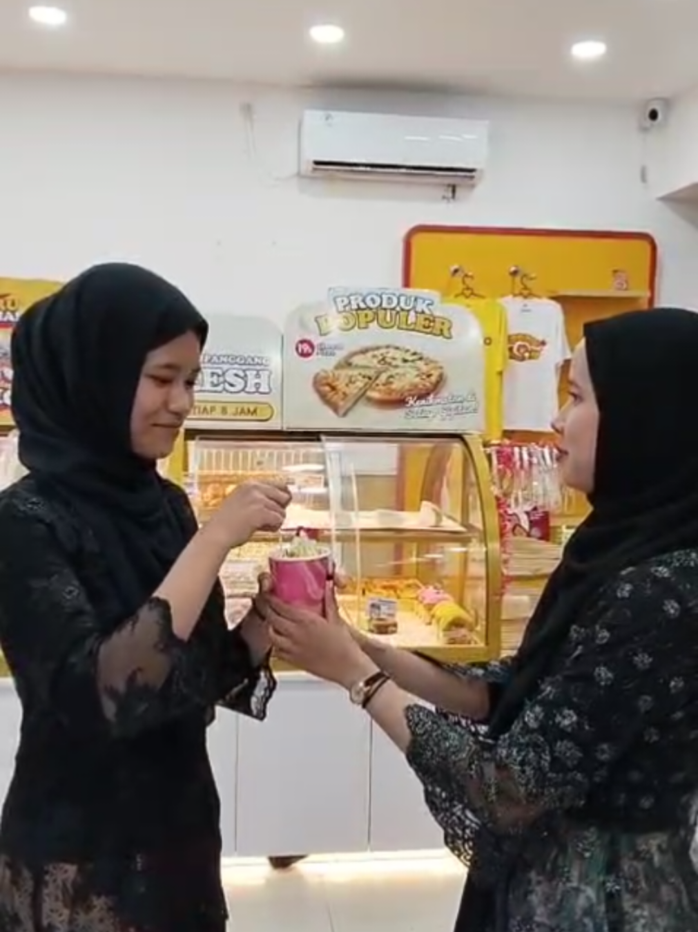 #momoyo #promoseruweekend #80tahunindonesia #arensundae #icecream
  