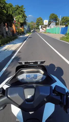 Prigen gang sono 😋 #pcx160 #hondapcx #hondabrio #tretes 