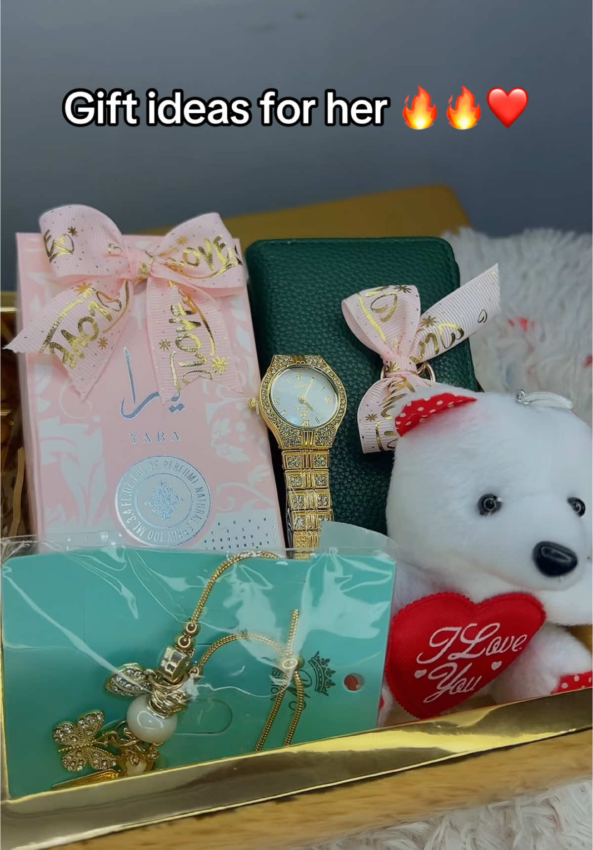 Hii isiwapite 👌package simple alafu nzuri sana 🔥 Hii bei ni 45000 tu ✅ Kimara Korogwe.. 0787663283 #giftideas #giftideasforher #goviral #zawadizakike #fyp #giftoflove #wrappedwithlove #fouyou #lovegift #fouyou #swahilitiktok #foryoupage❤️❤️❤️foryou💞💞💜viral💕 #tanzaniantiktok🇹🇿 #trendingvideo #makemeviral #zawadizakike #zawadi #girlsgifts #womangift #zawadi #mzawadie 