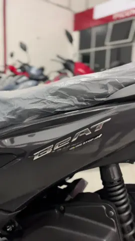 #CapCut  Aduh nona kepengen motor honda beat duluxe 2025.  Beneran ganteng banget motor gonda beat duluxe 2025. #beatduluxe #hondabeat #fyp #fyppppppppppppppppppppppp 