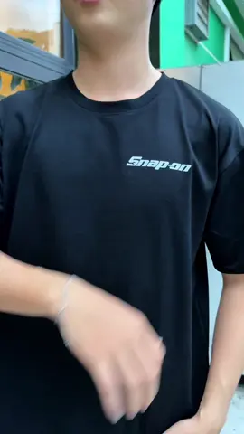 ✨ Garage-style drip for real gearheads 🔧🔥 A simple tee but with a bold vibe – perfect for streetwear or casual hangouts. 😎 If you’re into cars, tools & that mechanic lifestyle – this shirt is a must-have! 🚗⚡ #streetwear #outfitcheck #OOTD #unisexfashion #trendyclothes          