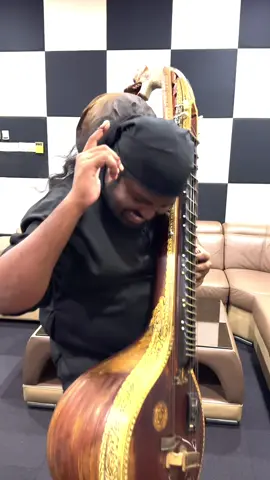 😎🤟 @TikTok @TikTok Malaysia #fyp #kabbilraaj #tiktokmalaysia #veenai #trend 