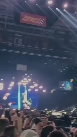 Tanpa rasa kecewa, tak akan pernah bisa belajar jadi dewasa  #fyp #billieeilish #masukberanda #billieeilishedits #xyzbcafypシ 