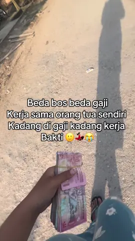 Yang penting kan pengalamannya 😂#foryou #fyp #justkonten #katakatamotivasi yaa kan kak@ⒹⓄⓃⒶⓉ🍩 