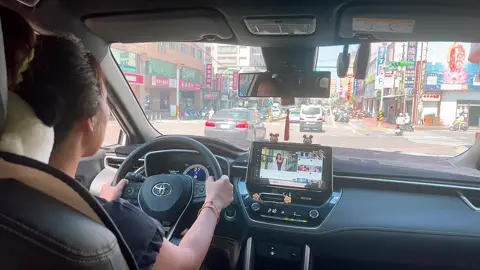 Lúc mới sang Đài ngồi xe là say xe 🤮,từng không dám mạnh dạng đi học lái xe 🚗 sợ đủ thứ bla bla…. Giờ thì cũng phải ngồi ghế lái 😊ai rồi cũng phải biết lái xe 🚗 加油👏#nguoivietnamtaidailoan 