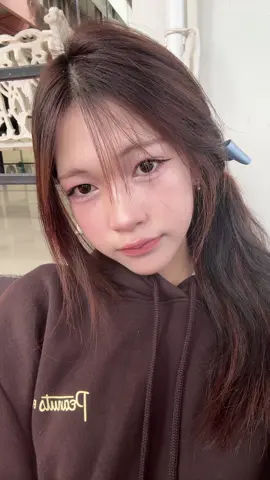 กลับกับเขาหรือจะกลับกับพี่