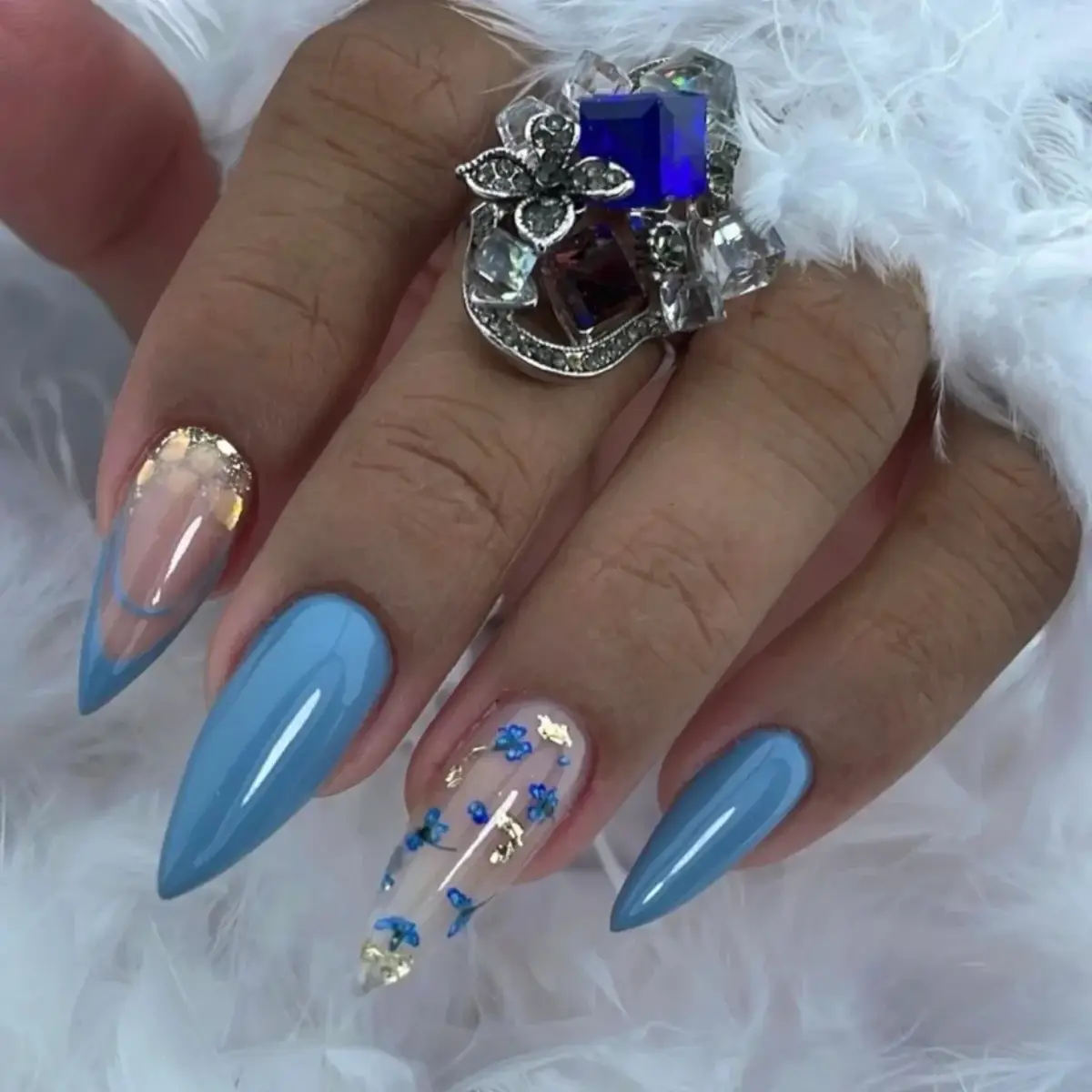 É Super desconto BLACK FRIDAY com 90% de desconto em Nosso Curso On-line!💅  Aprenda o caminho para sair do zero e começar a ganhar mais de R$15.000 por mês como Manicure e fazer sucesso na Sua Cidade💅😍 ✅️ Do básico ao avançado! ✅️ + 150 aulas didáticas! ✅️ 25 certificados inclusos! . Clique no Link da BIO para Conhecer Nosso Treinamento 🤩 Siga nosso perfil👉 @unhasebelasofc