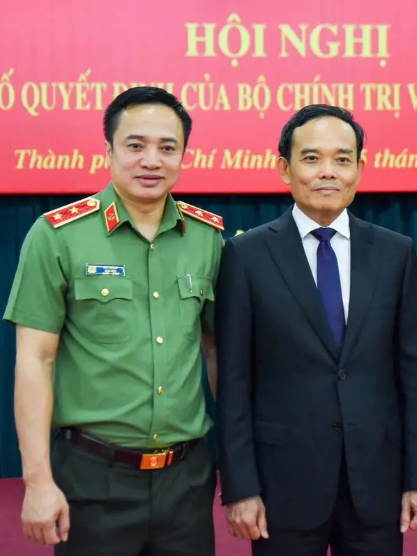 Đồng chí Trần Lưu Quang, Bí thư Thành ủy Thành phố Hồ Chí Minh và Trung tướng Mai Hoàng, Giám đốc Công an thành phố Hồ Chí Minh. #TranLuuQuang#TrungtuongMaiHoang #xuhuongtiktok #viewtiktok 