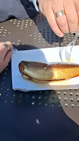 #jedzarybe #mielno #uniescie #wedzarniaupietrzakow #qedzarnia 