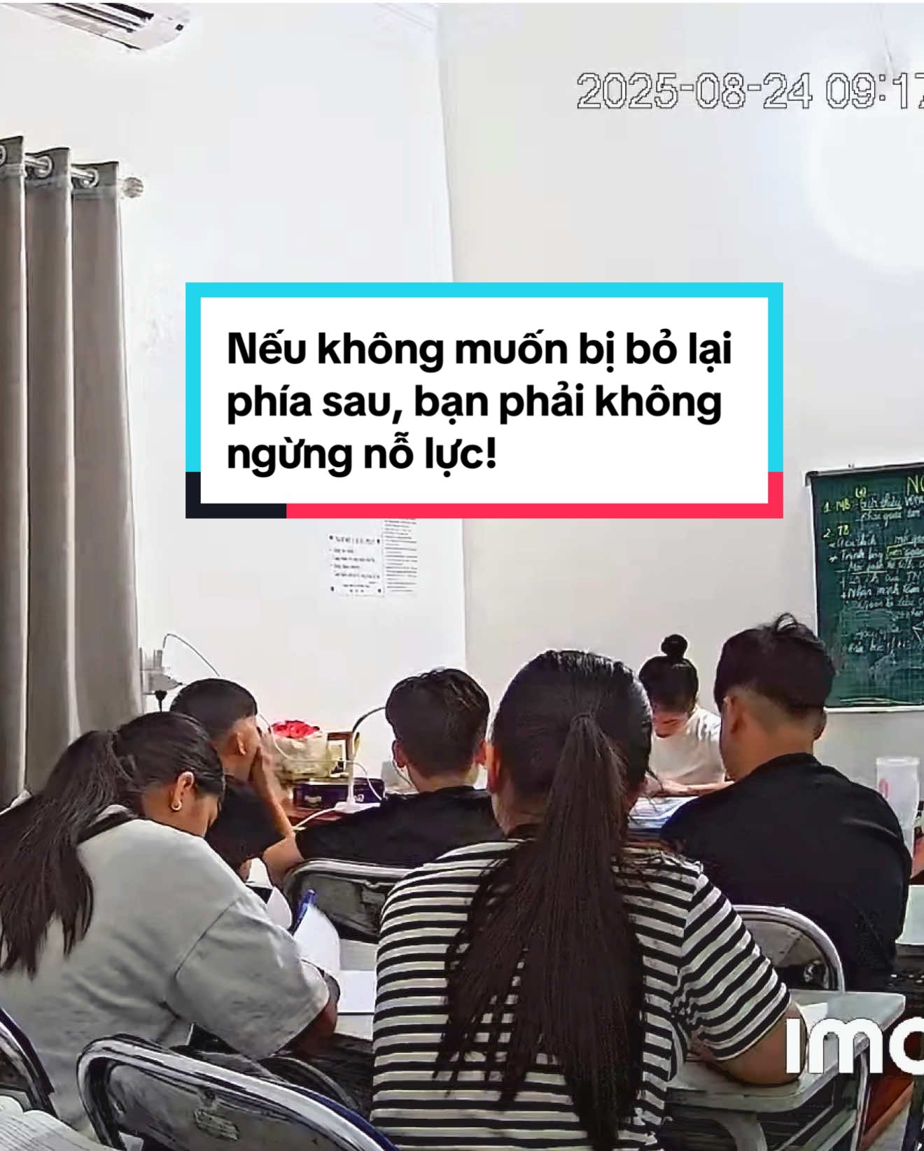 Con đường chạm tới ước mơ chưa bao giờ là dễ dàng. Hãy luôn vững tin và không ngừng nỗ lực ☺️ #lophocvuive  #vanvuivecovien  #hocsinhcap2  #xuhuongtiktok 