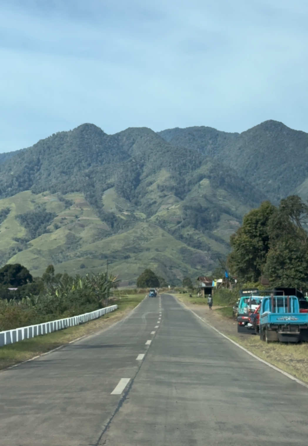 Scenic View of Kalatungan Mountain Range From Brgy Kibangay, Lantapan, Bukidnon ⛰️⛰️  #moutains #kalatunganrange #bukidnon #bukid 