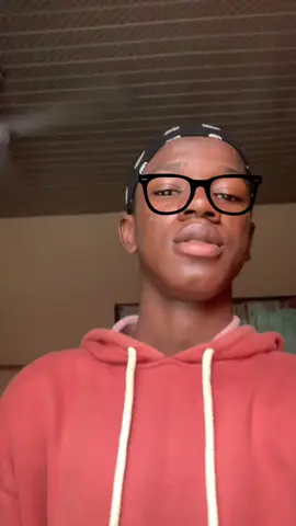 This song is lowk chaotic 😂#ghanateens🇬🇭 #lipsync #usa_tiktok #itzzboydave #rema 