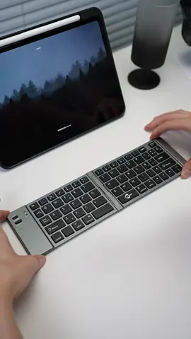 Teclado y ratón, diseño plegable, portátil para llevar #fyp #keyboard #bluetoothmouse #bluetoothkeyboard #wirelesskeyboard 