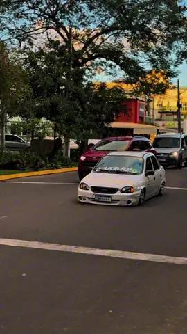 Caixinha no chão 🇧🇷 #amaralfilms🎬 #carros #foryoupage #carrorebaixado #osgurisaoruimbrasil🇧🇷 