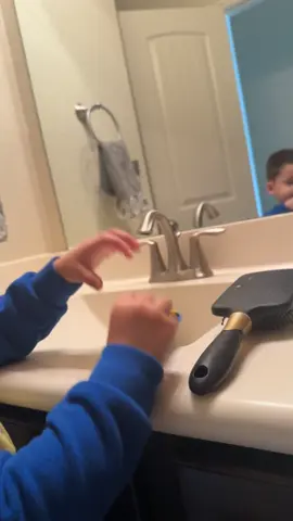 Con toda la actitud mi guapo 🩵 #myhandsomeboy #mystyle #cutebaby #momboy💙 