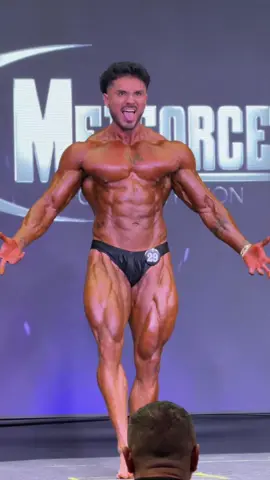 Seb, yo siempre regreso. #bodybuilding #Fitness #gym #classicphysique #motivation 