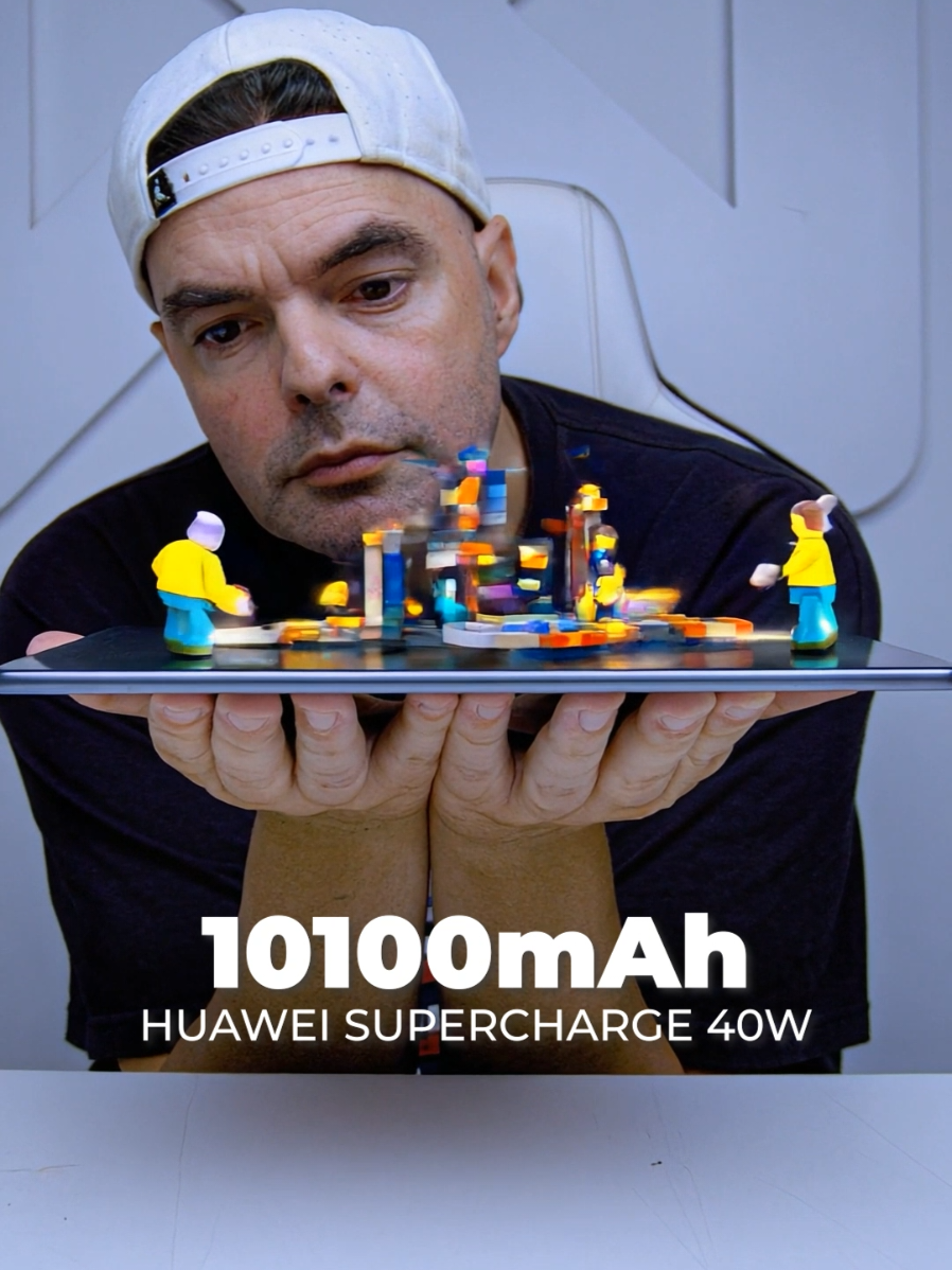 Este é daqueles que dá mesmo vontade de experimentar 😱 A forma como anula o reflexo até parece mentira, juntamente com a velocidade da caneta 🤩 Este é o novo Huawei MatePad 11.5 #huaweimatepad 
