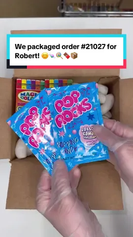 We packaged order #21027 for Robert! 😊🍬🍭🍫📦 #candy #candyshop #packingorders #satisfying 