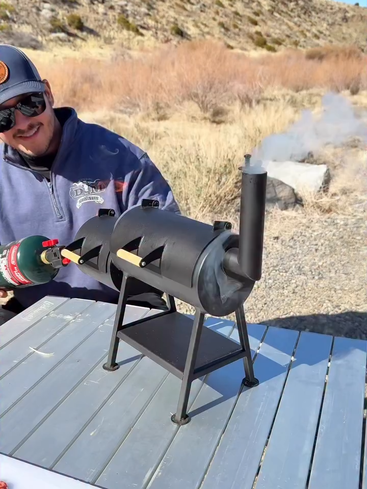 When your burger takes longer than your work shift 🍔🕰️💨😆 #BBQTok #24HourChallenge #TikTokFood #FoodLovers