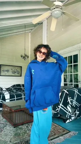 hospital fit 🔥🔥 @PINK PALM PUFF #cancersucks #viral #soundstouse #fyp #viralvideo 