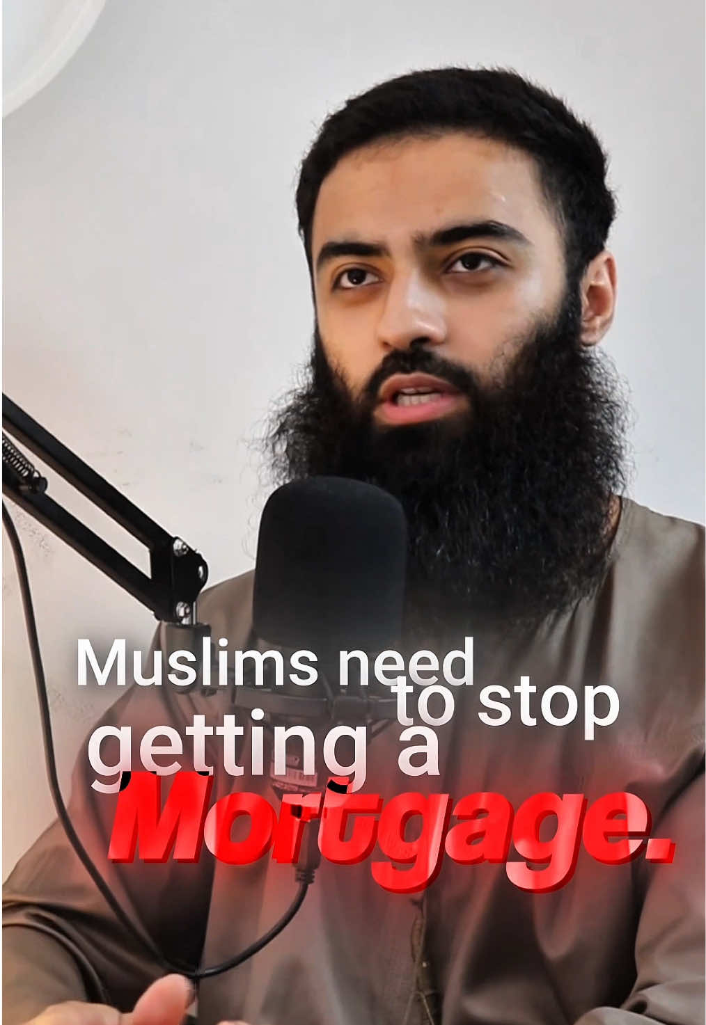 If you're Muslim and you have a mortgage, you're in direct war with Allah. Let that sink in. Riba (interest) isn't just discouraged - it's declared haram in the Qur'an in the strongest terms possible. Yet so many Muslims justify it. Why? Because the dunya feels more real than the akhirah. Do your research. If you want a way to make money online and make it easy to pay rent comment ‘START’. #muslim #mortgage #islam #business 