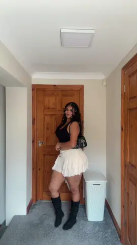 obsessed w the fit #readingfestival2025 #travisscott #fyp #foryoupage #mallu 