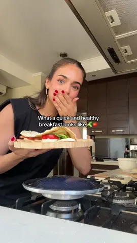 Quick and yummy breakfasts? Yes please! 😋 Link in bio for more 🔗  #fyp #sajvoyage #lebanon #arab #cooking 