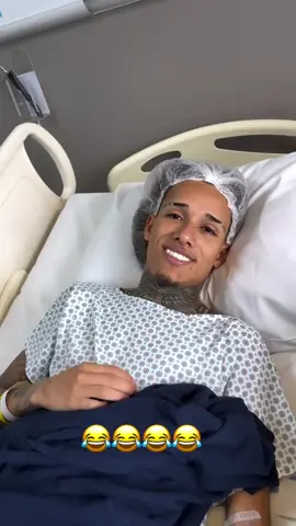 🤣🤣🤣🤣 #postectomia #cirurgia #theuzinhocantor #theuzinho #hospital #fimose 