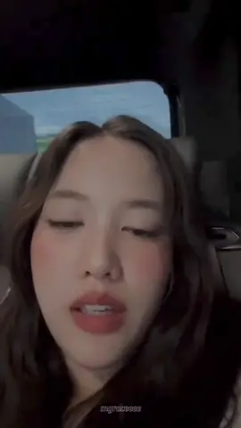 I love her english accent... so cuteeeee ☺🤏🏻 #freensarocha #srchafreen #girlfreen #freen #freensarochachankimha 