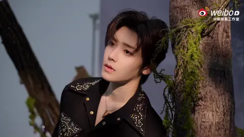 25-08-25 📢 [Hou Minghao Studio Update]  ✨RECORD |@houminghao 