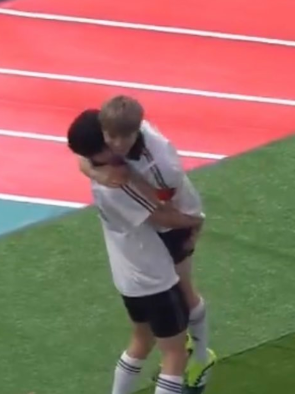 #yushi #jaehee my precious wooheeheez 🐈🐕#유우시  #재희 #nctwish yutdaeng at isac ✨ 