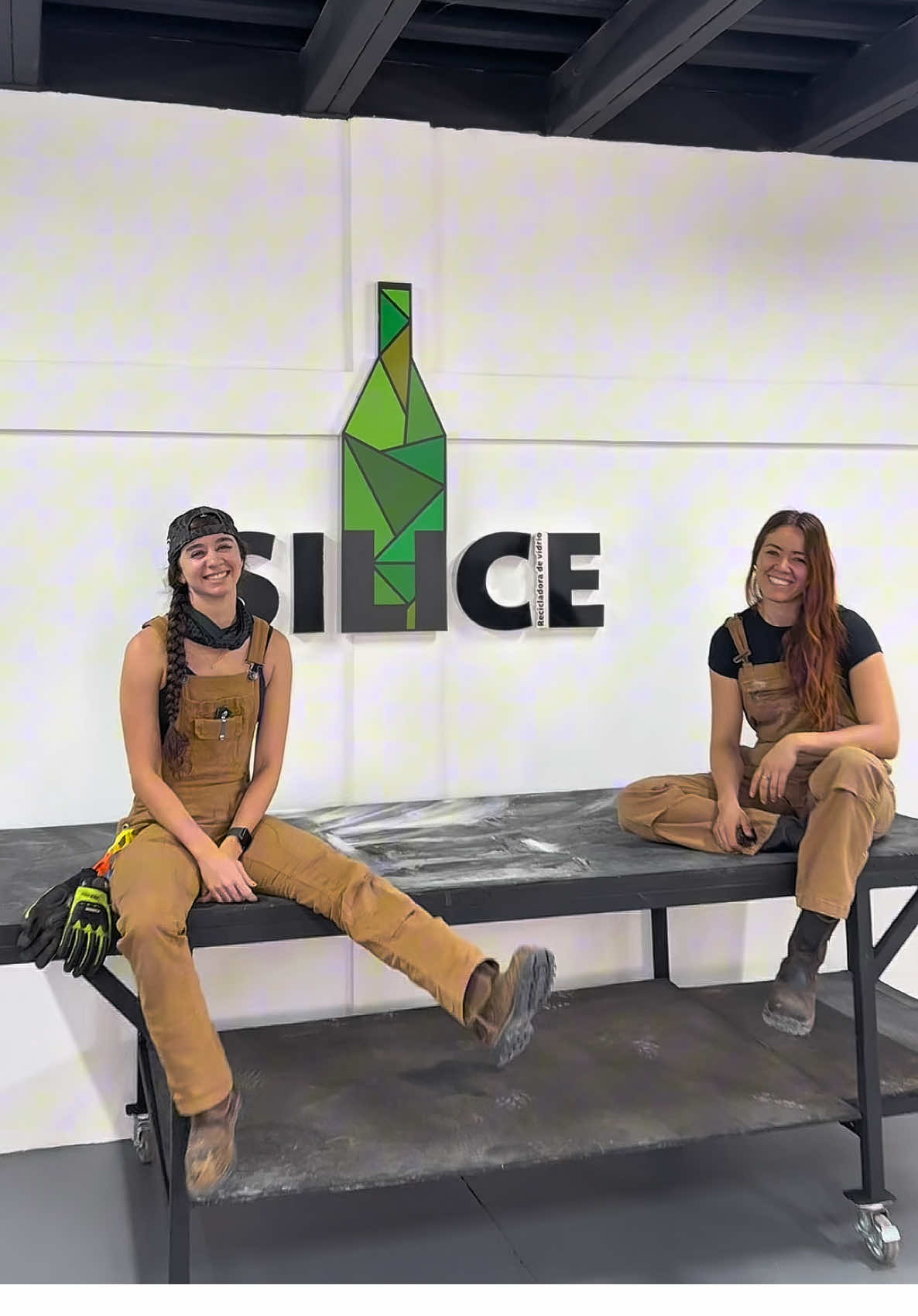 Se vienen grandes cambios y sorpresas 💚 @Silice Recicladora de Vidrio 