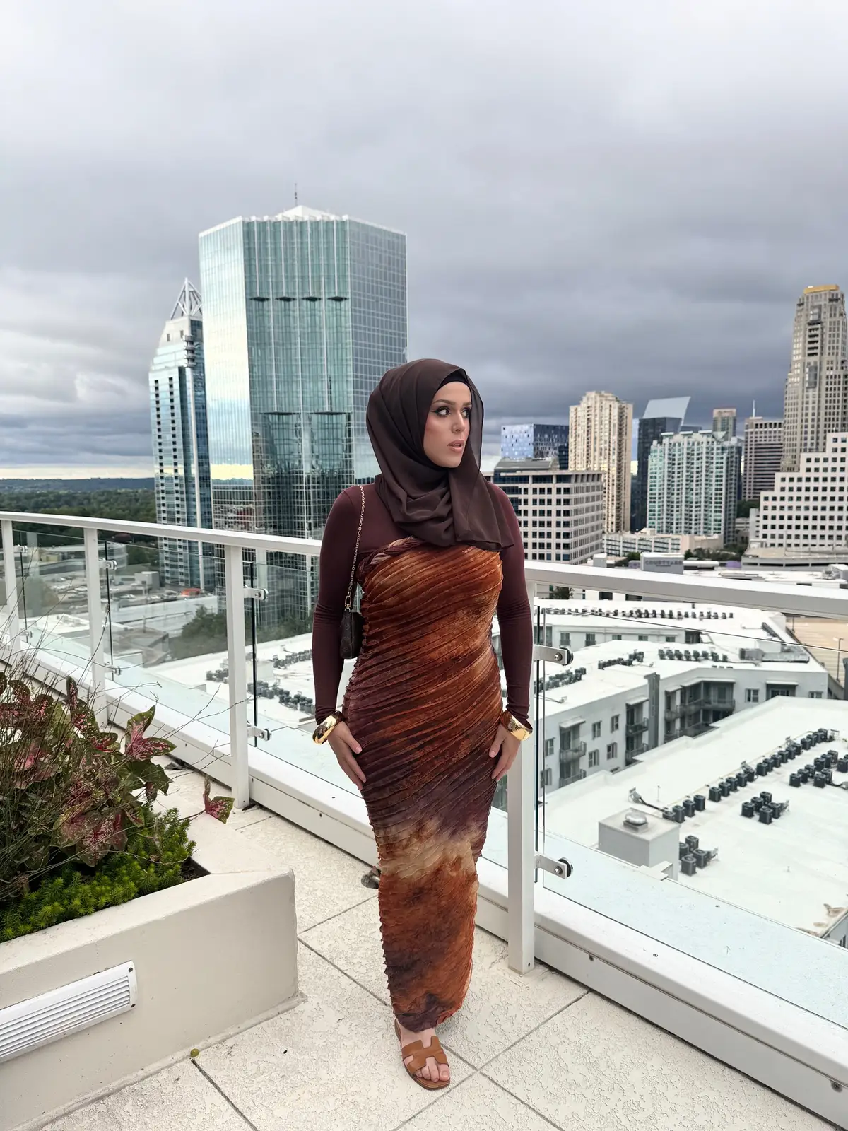 A time was had in ATL! This city holds a special place in my heart, can’t wait to be back! Do you like this type of content? Let me know in the comments! #atlanta #ATL #fashion #hijabifashion #fashionnova #arabatlanta #ArabTikTok @Fashion Nova 