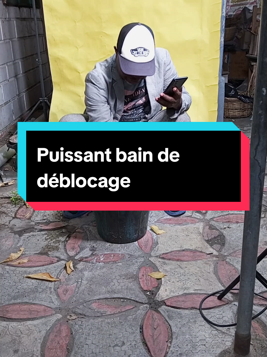 Puissant bain de déblocage avec l'eau de pluie et l'eau de coco. Comment faire un Bain de purification ?  Astuce de déblocage spirituel  #PlantesMédicinales #spiritualite #SavoirsAncestraux 